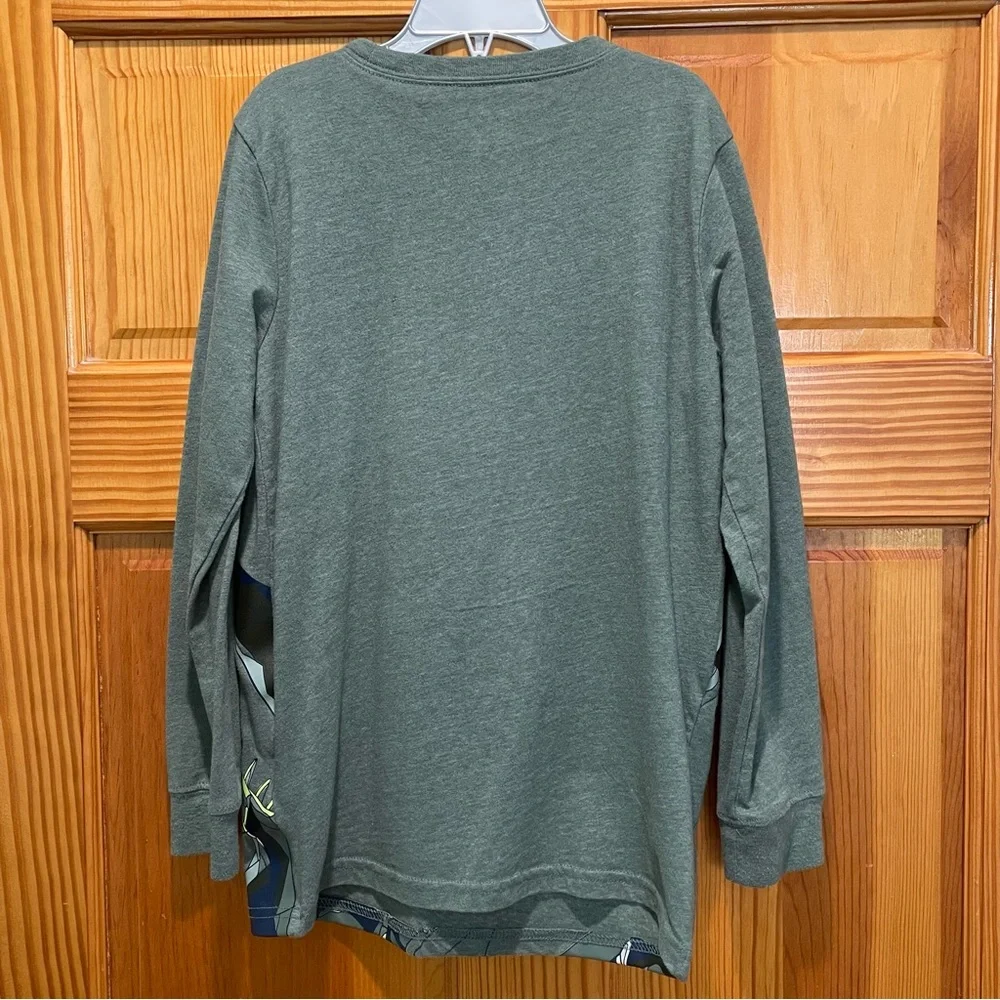 Carter’s Long Sleeve Shirt Size 10 10A Dinosaur Shade of Green Glow in the Dark